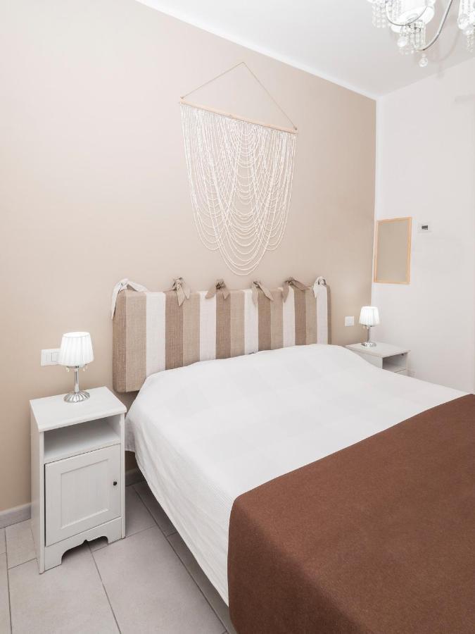 Luminoso Appartamento Sul Lago - Lake Court Anguillara Sabazia Exterior photo